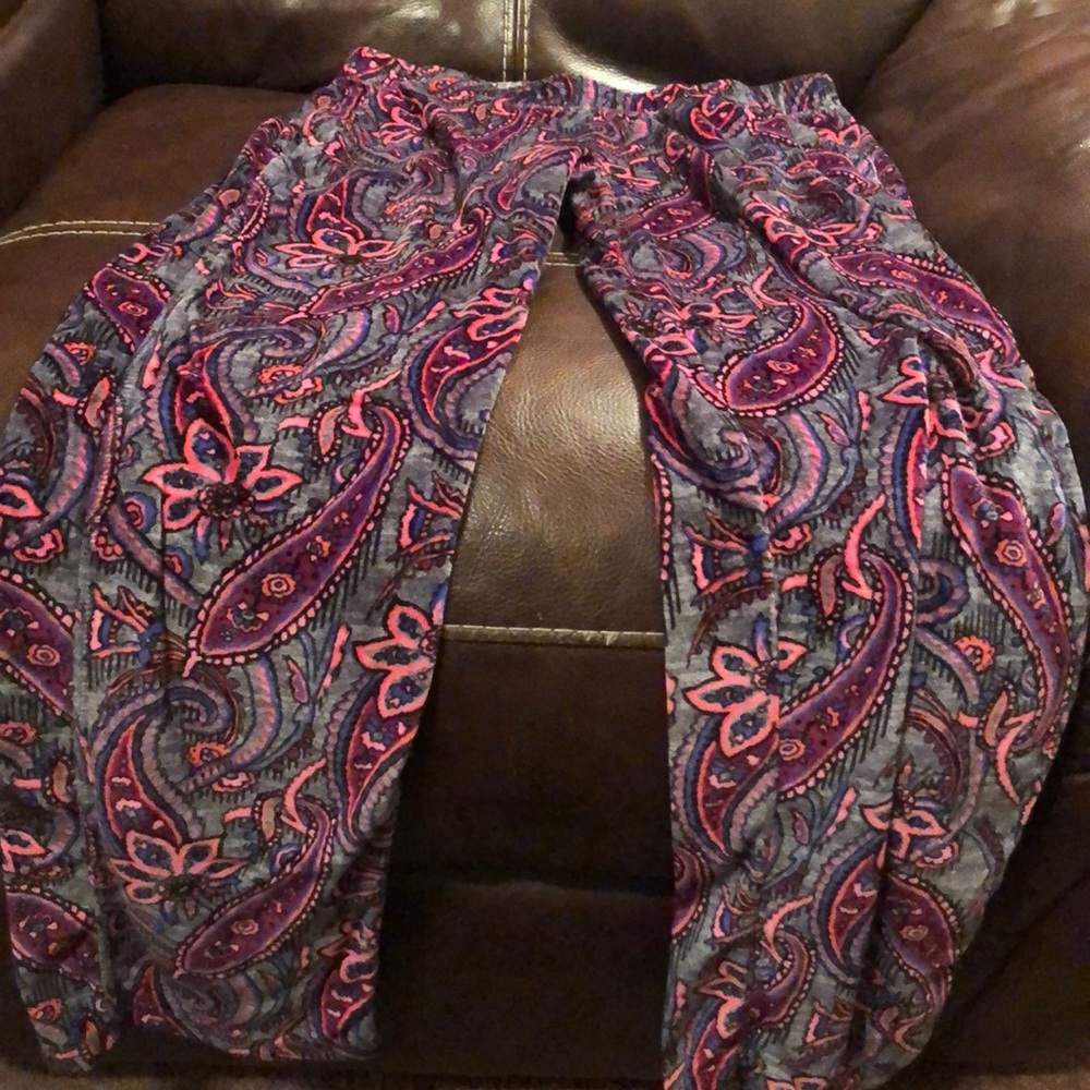 Fuzzy pajama pants with pockets size S/CH (6-8)